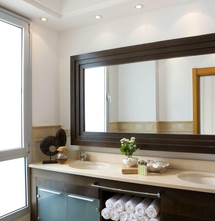 Beach Luxury Apartments And Suites Tel Aviv Exterior foto